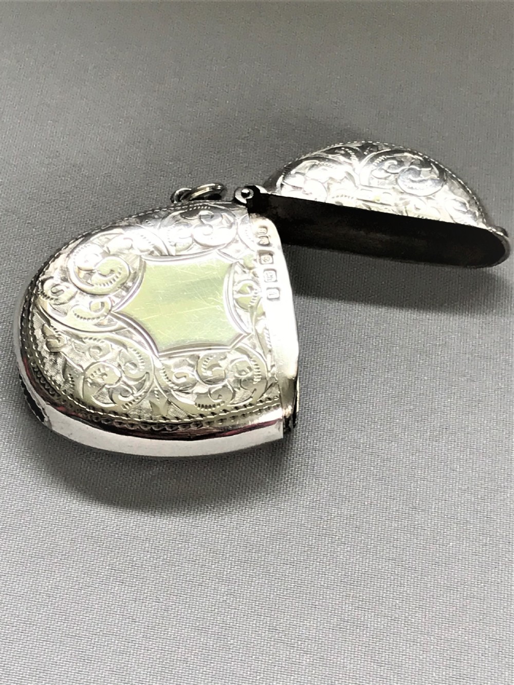 An Unusual Edwardian Oval Silver Vesta View III
