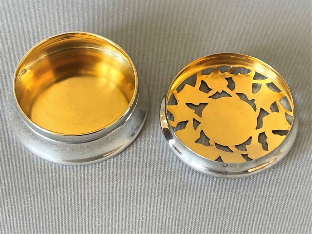 An Edwardian Chester silver pot pourri box View III