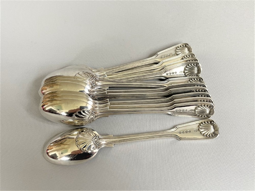 A superb set of 12 Victorian silver Fiddle, Thread & Shell teaspoons View IV