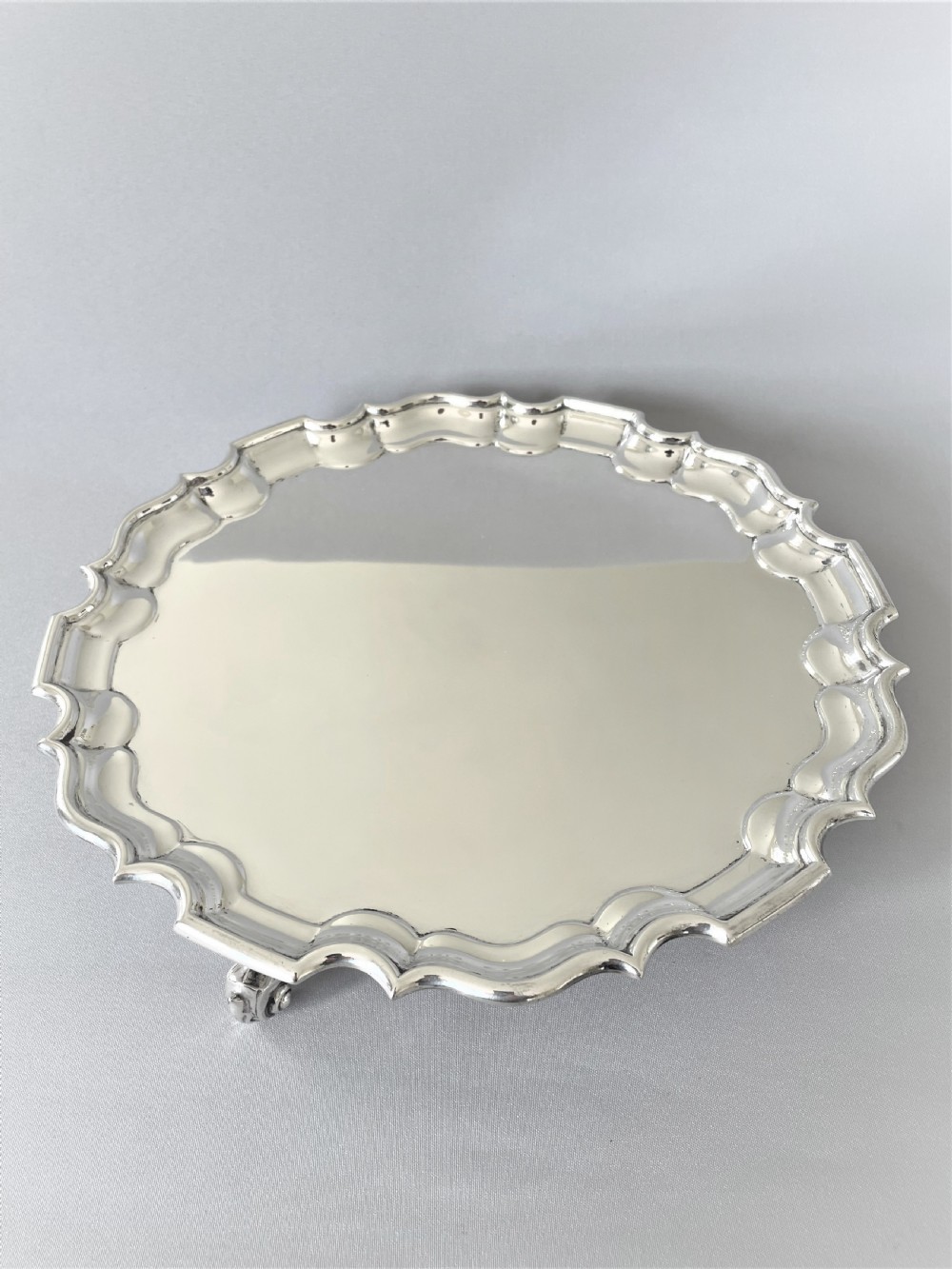A handsome and good quality Edwardian silver salver