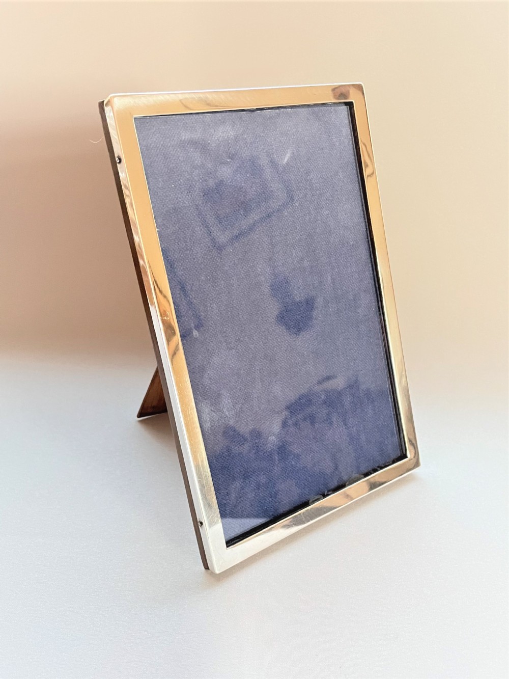 A Handsome Early 20th Century Silver Photo Frame