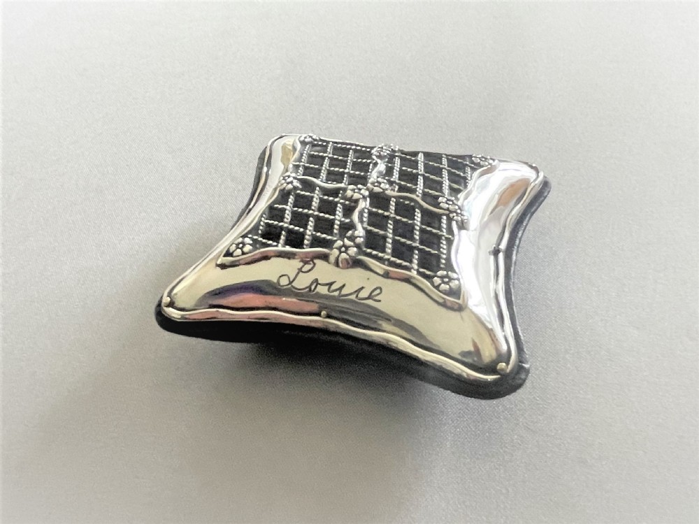 A charming Edwardian novelty pin cushion View III