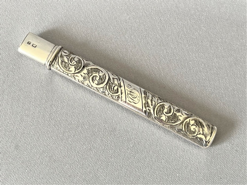 An unusual two part Edwardian silver fruit knife View V