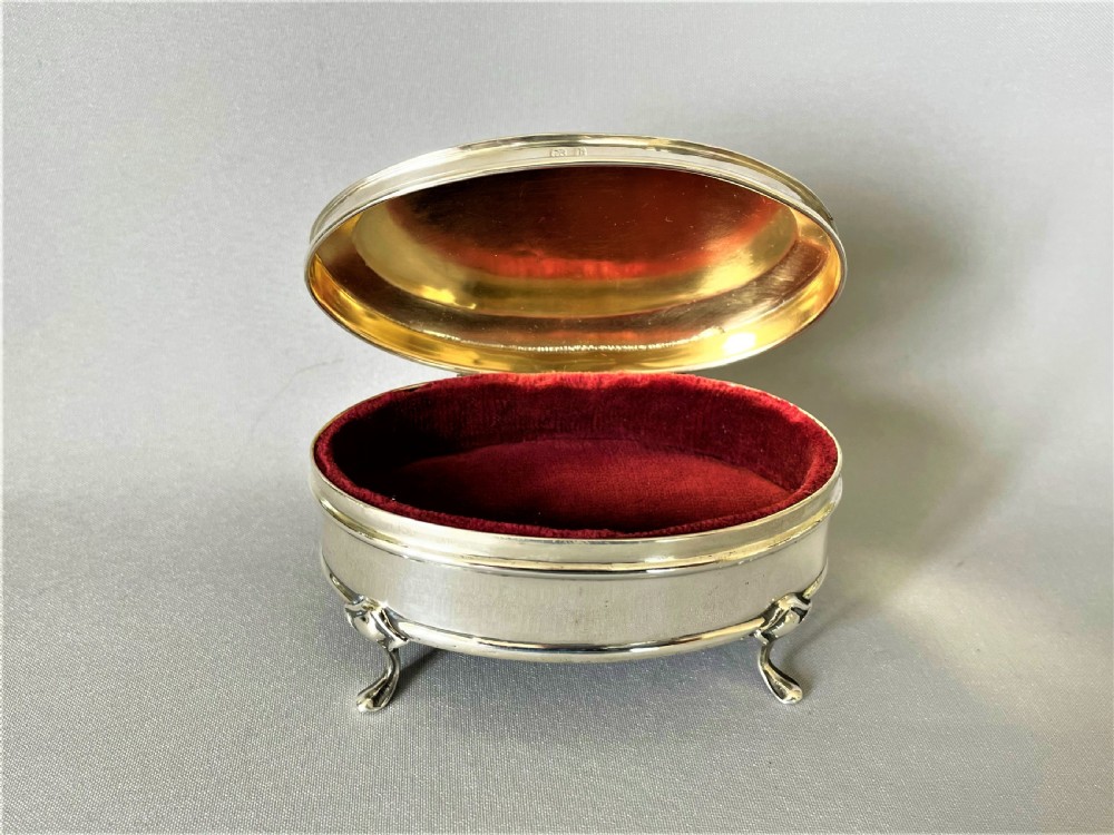 A stylish Edwardian silver trinket box View VI