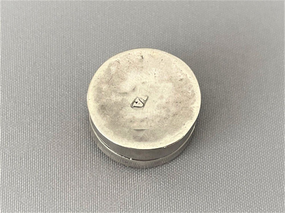 An extremely rare queen Anne silver counter/patch box View IV