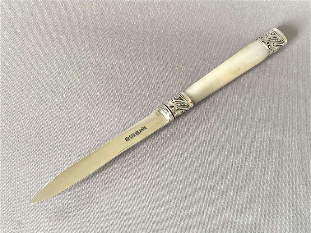 An attractive Edwardian silver bladed letter opener