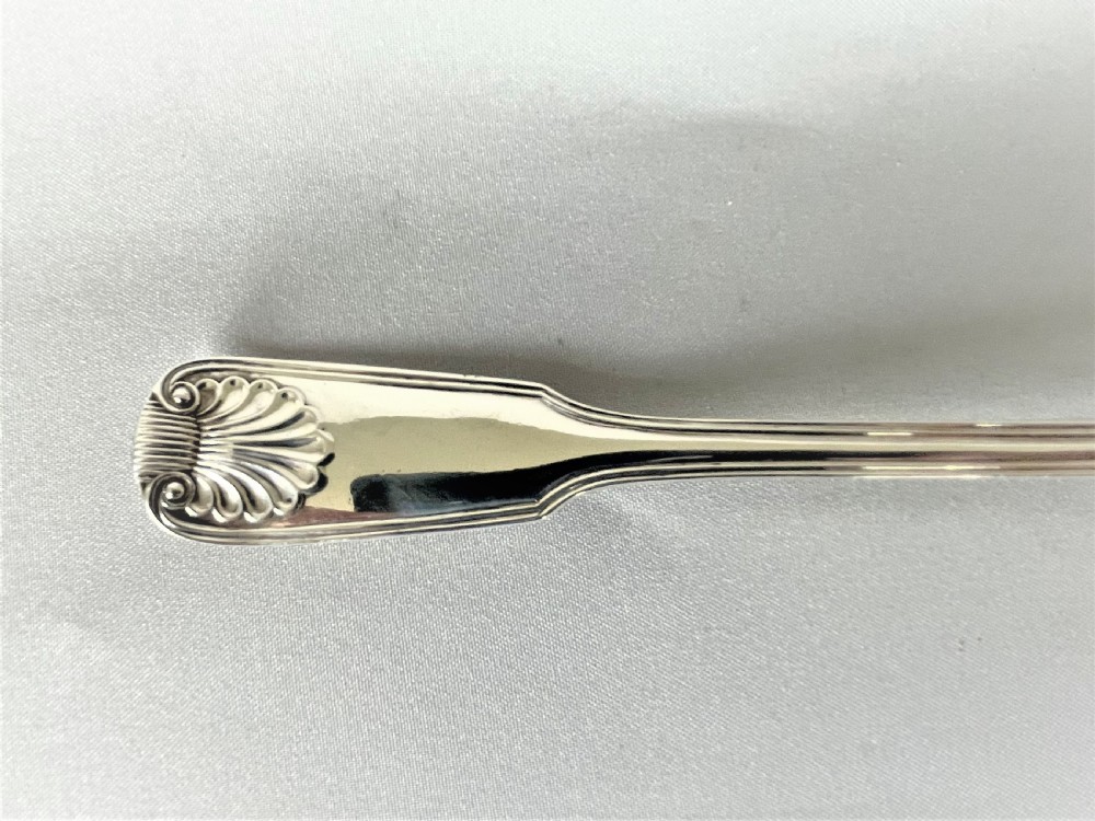 A superior fiddle, thread & shell silver serving fork View III