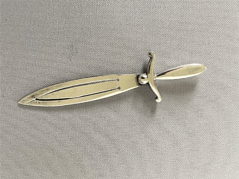A late Victorian novelty 'dagger' bookmark View V