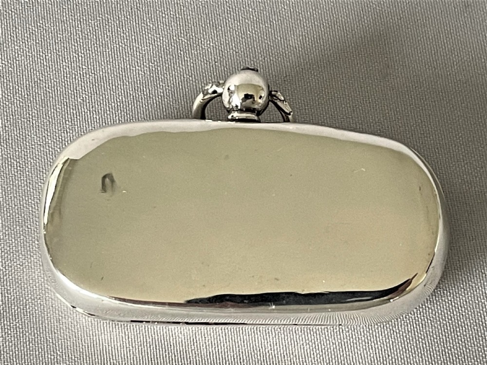 An Edwardian Chester silver double sovereign case View II