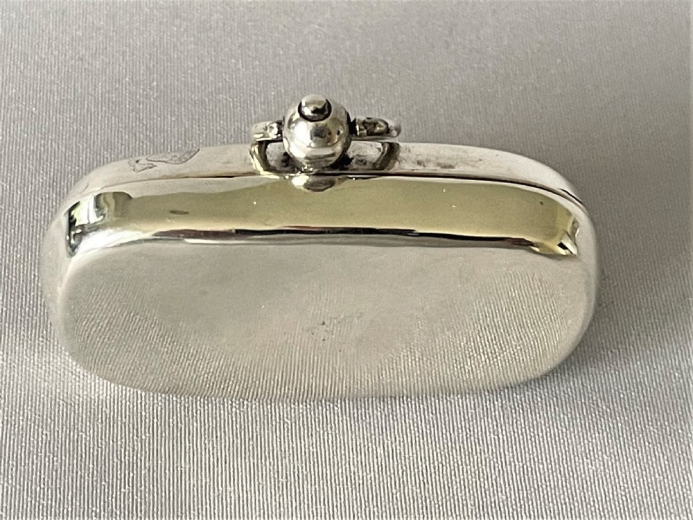 An Edwardian Chester silver double sovereign case View VII