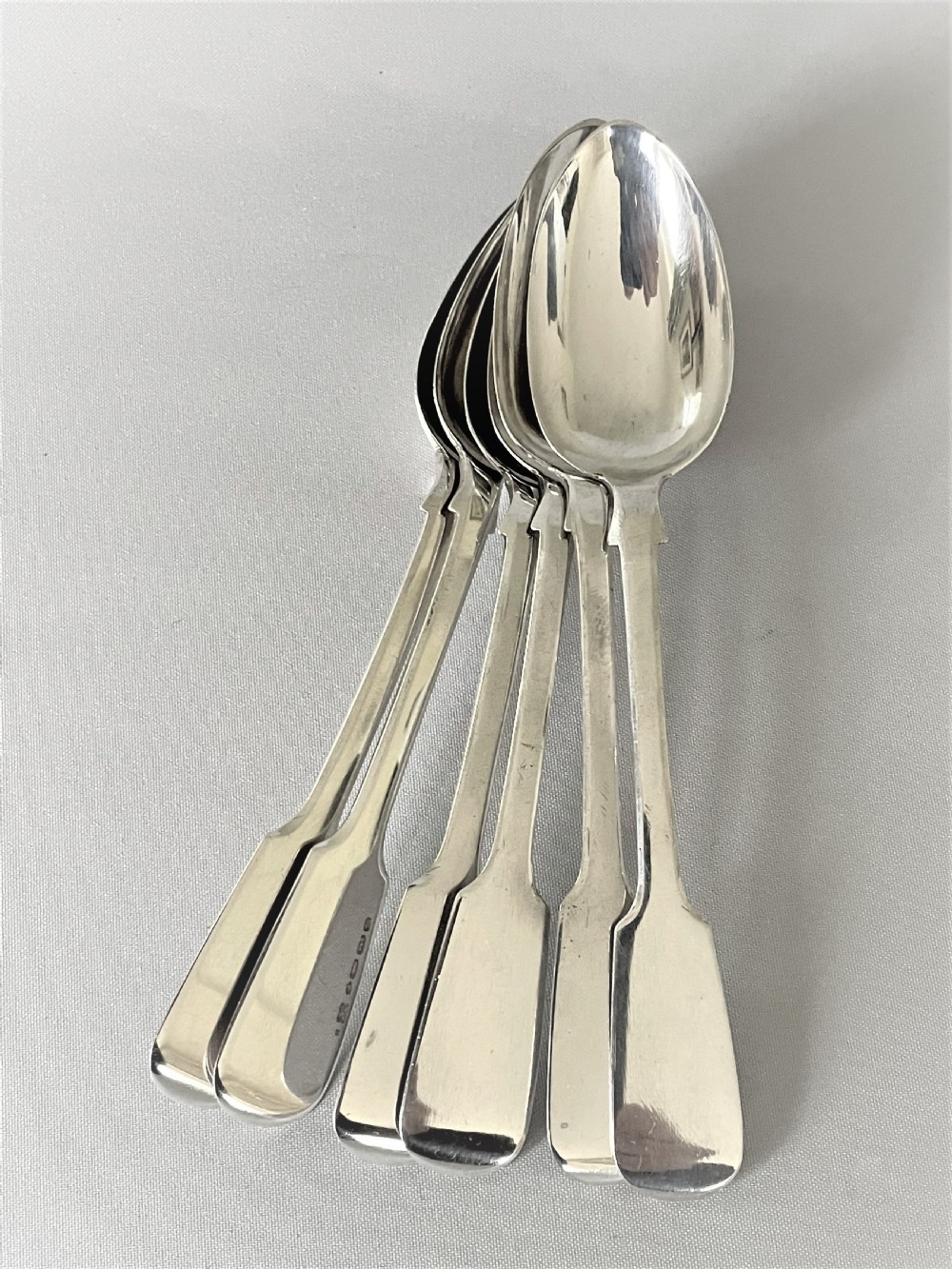 A set of 6 large Exeter silver rat-tail teaspoons
