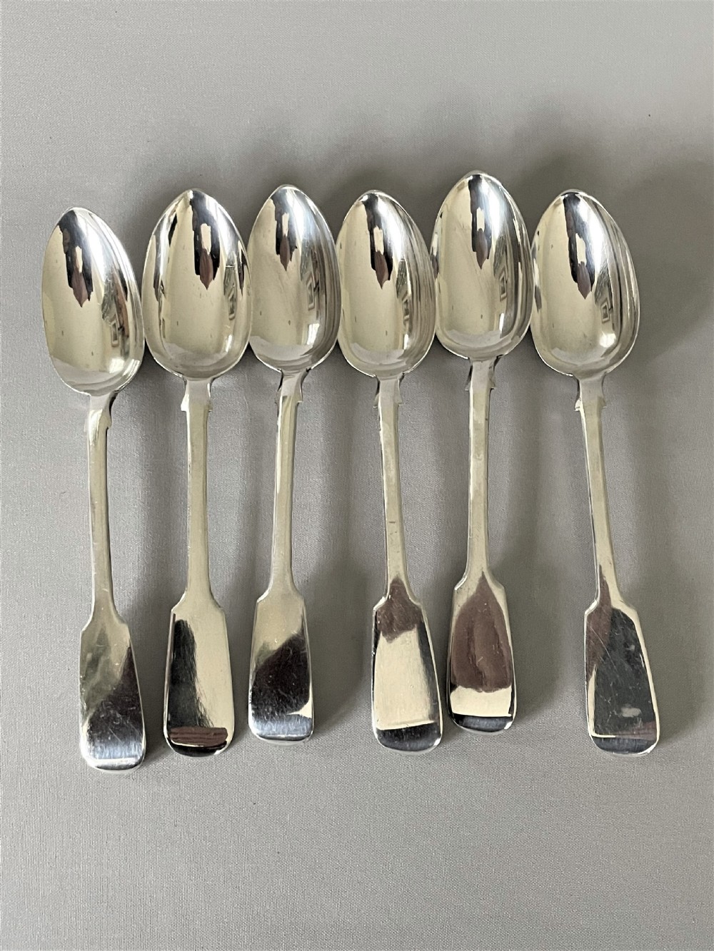 A set of 6 large Exeter silver rat-tail teaspoons View II