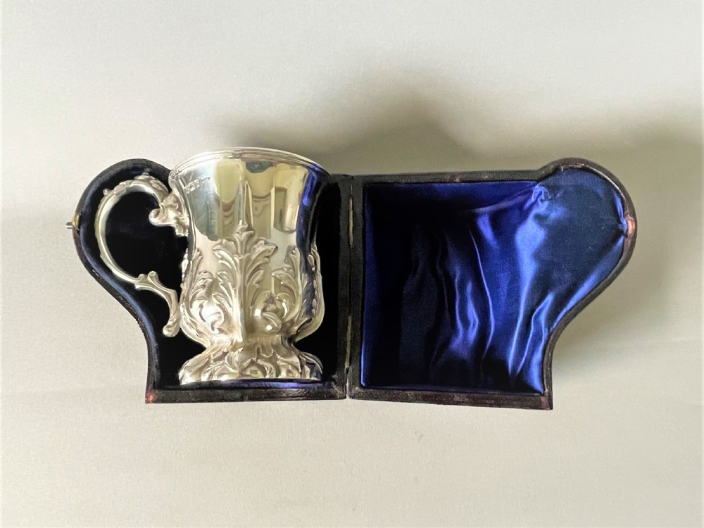 A fabulous boxed Edwardian silver Christening mug View III