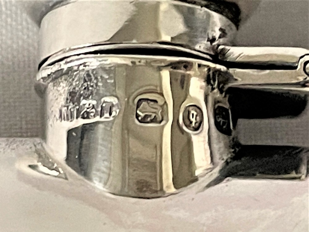 A handsome Victorian silver hipflask View IV