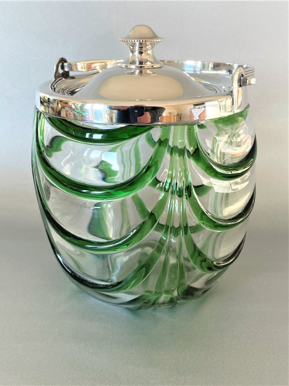 A superb Art Nouveau silver plated biscuit barrel