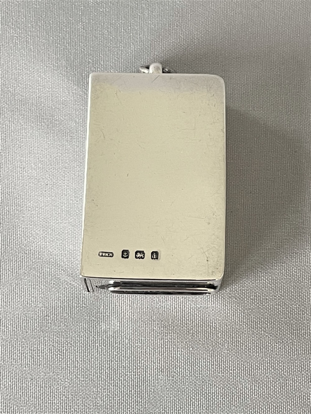 An Unusual Edwardian sprung silver vesta View II