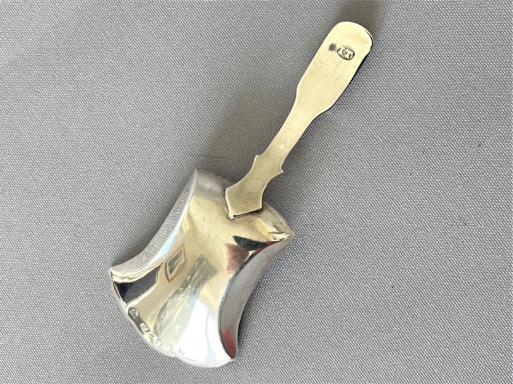 A gorgeous Georgian silver caddy spoon View IV