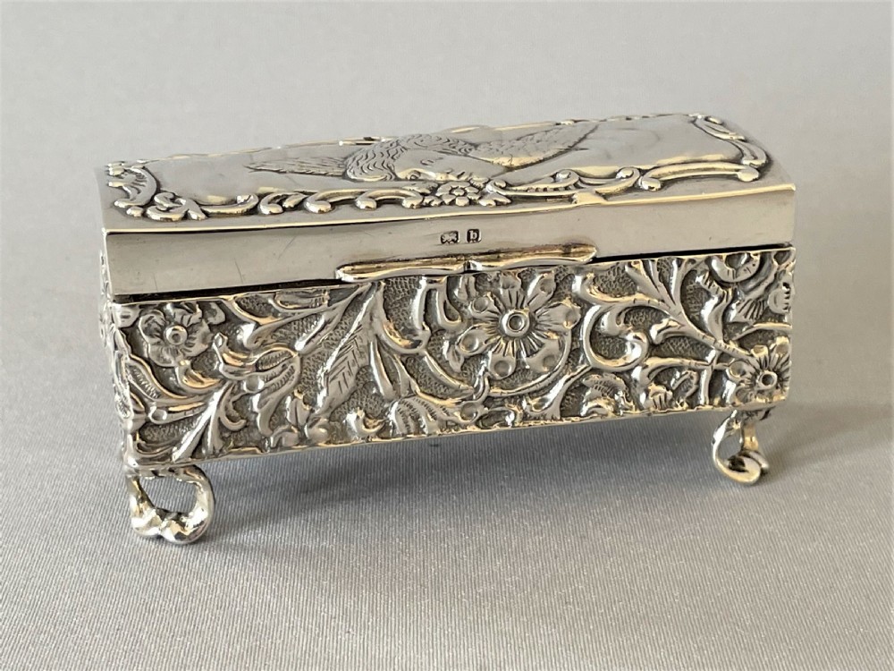 A fabulous Edwardian silver ring box View II