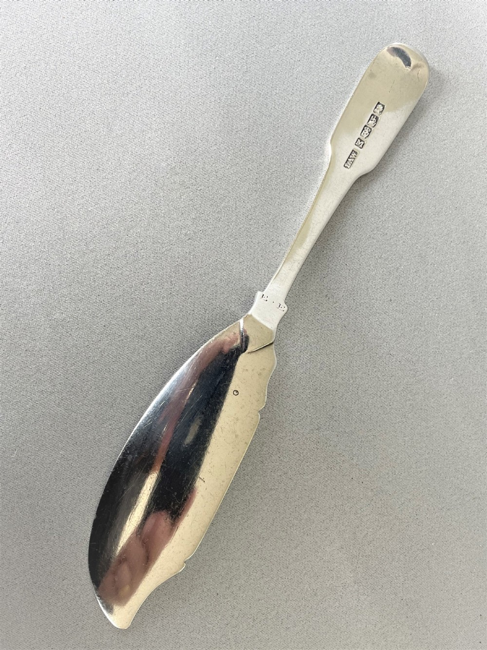 A Georgian Irish silver butter knife View IV