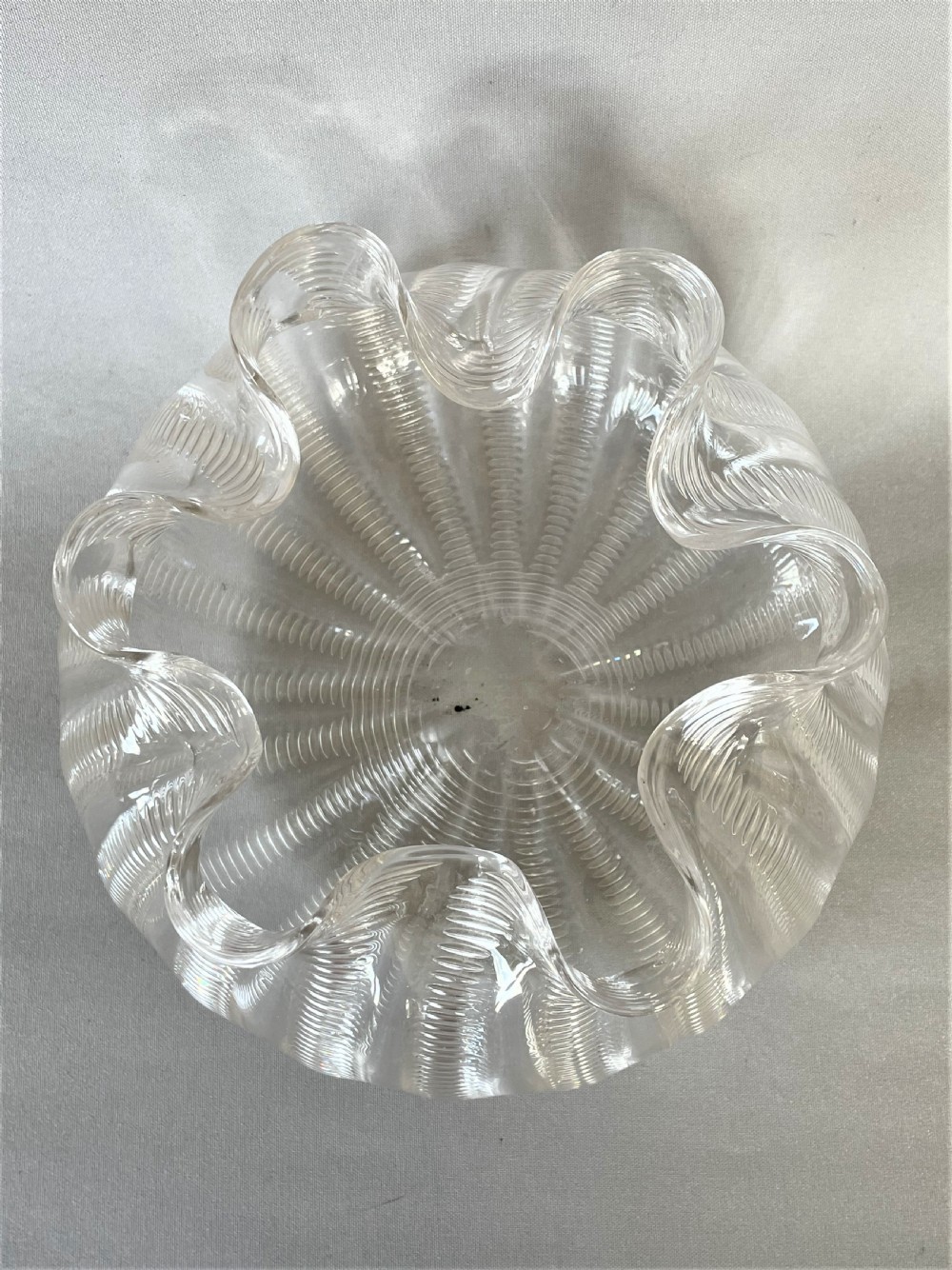 A late Victorian wrythen design rose bowl View VI