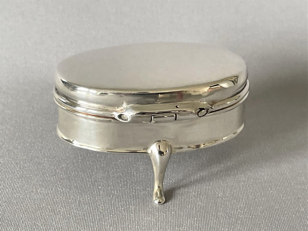 A Novelty Silver Ring/small Trinket Box View VI