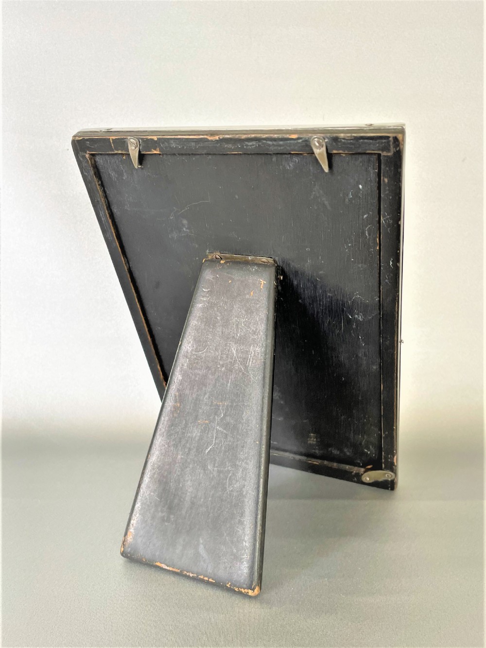A stylish Art Deco silver photo frame View III