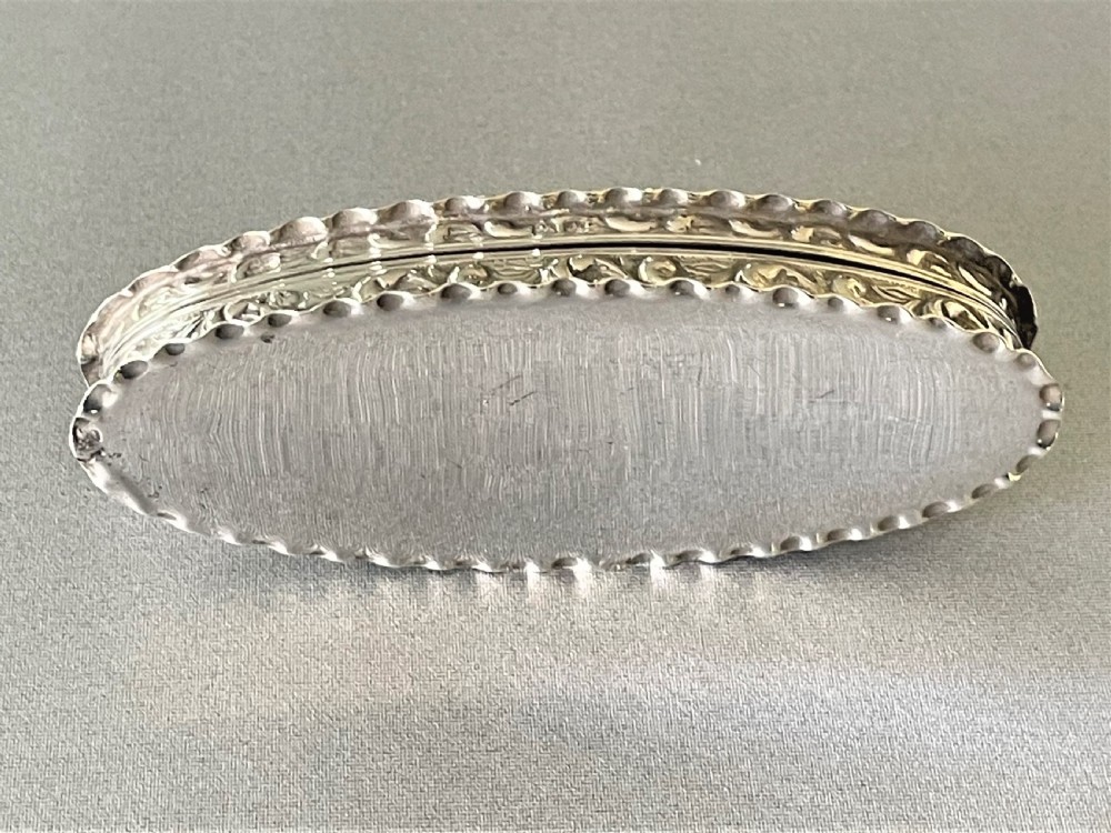 An Edwardian Chester silver small trinket box View IV