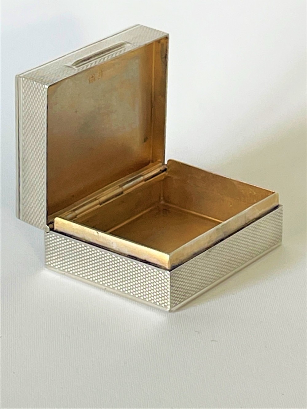A superb Art Deco silver & stone set pill box View VIII
