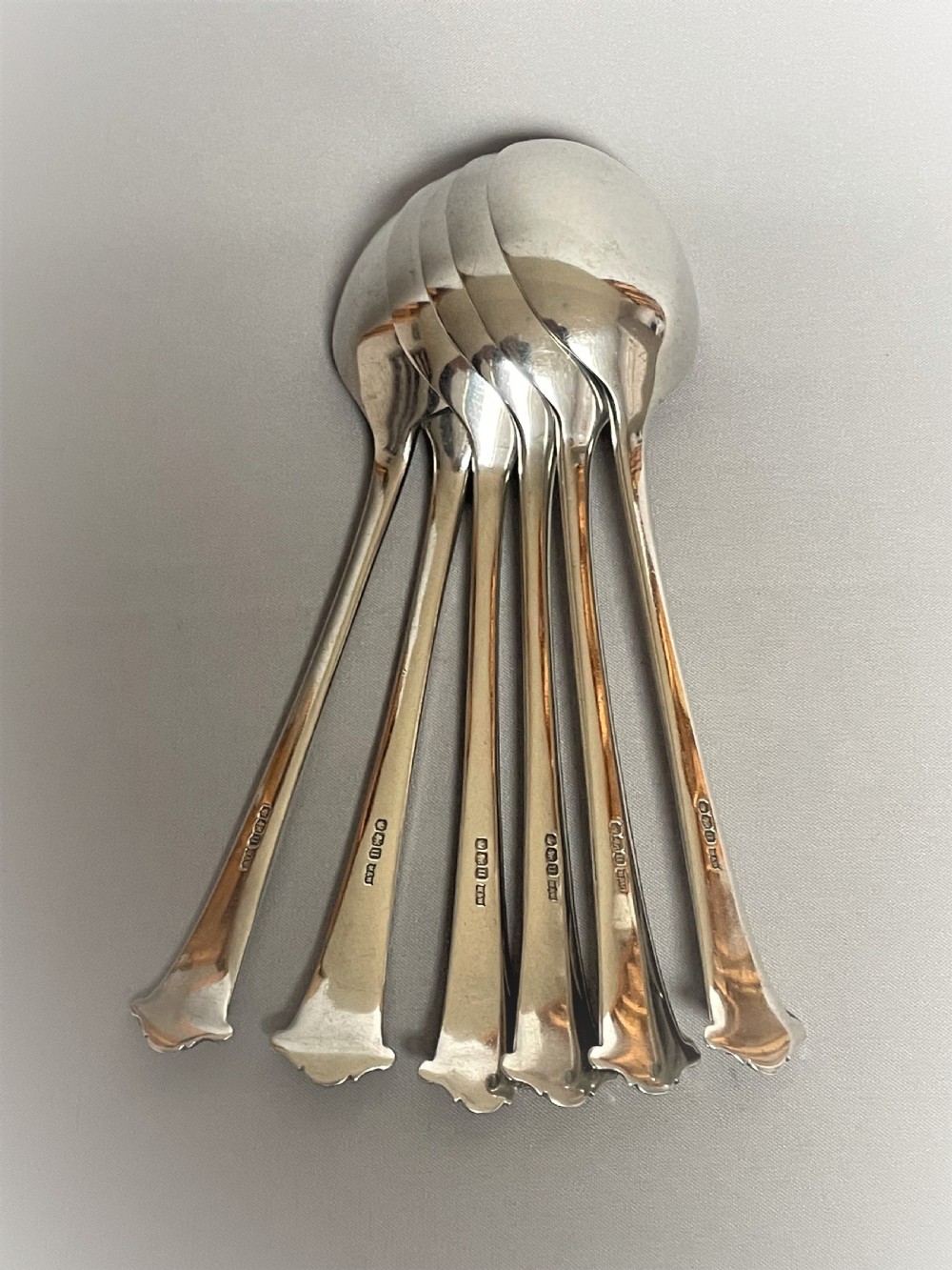 A Good Set Of 6 Silver Onslow Pattern Soup Spoons View III