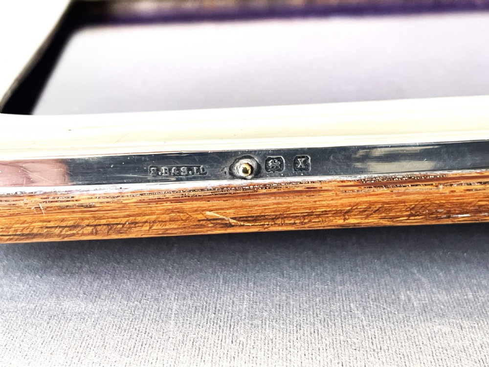 A stylish George V silver photo frame View IV