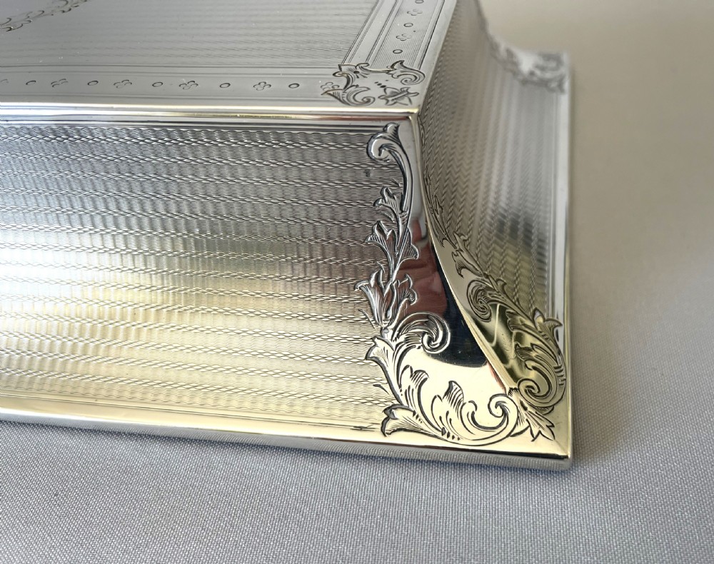 A magnificent Edwardian Sampson Morden large silver cigar box View IV