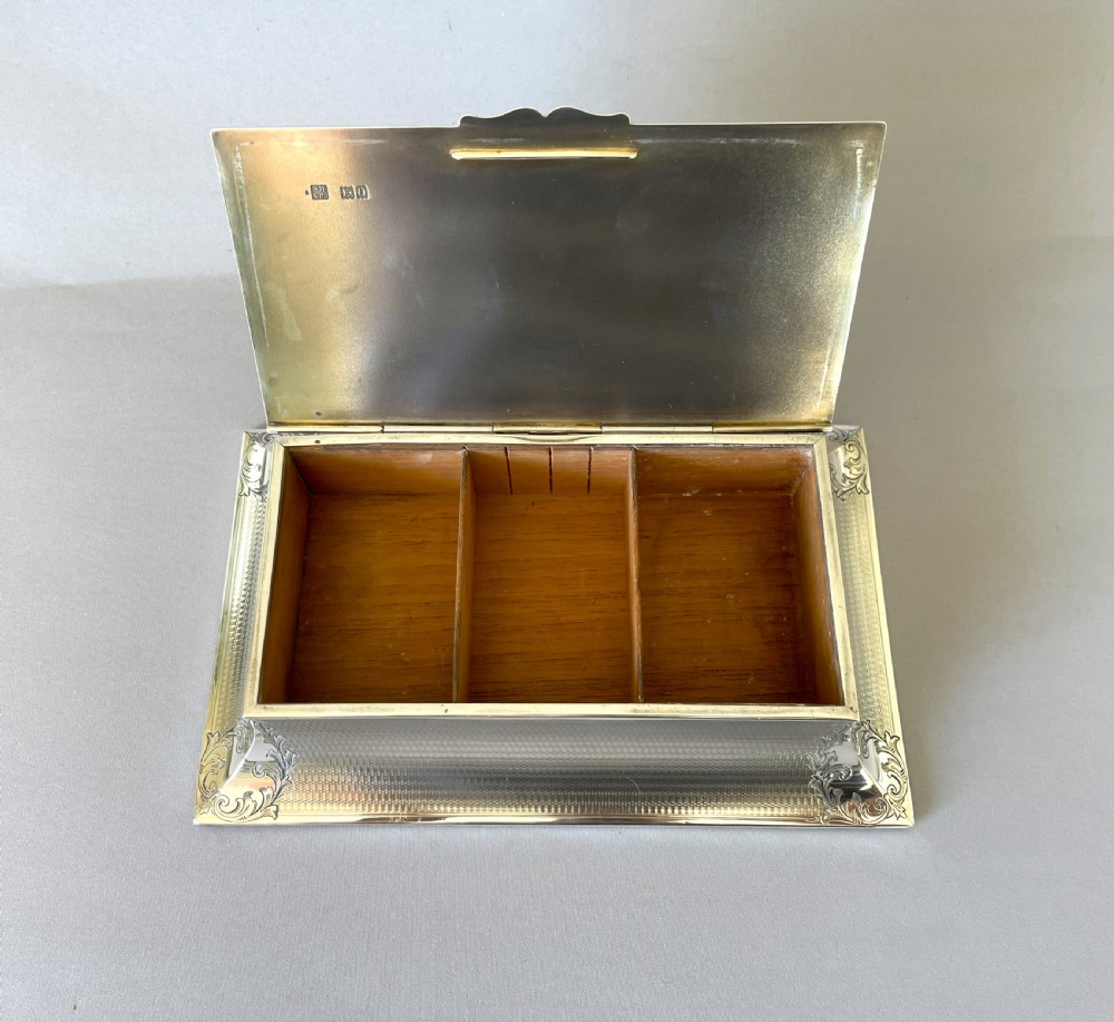 A magnificent Edwardian Sampson Morden large silver cigar box View VII