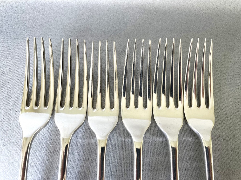A handsome set of 6 Onslow pattern silver dessert forks View III