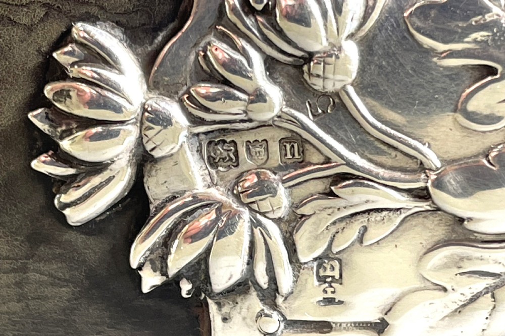 A fabulous Edwardian silver & tortoiseshell page turner View VI
