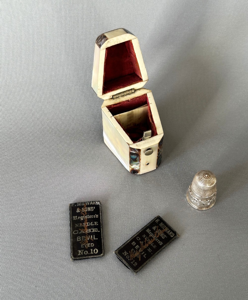 A Victorian novelty 'knife box' thimble/needle case View III