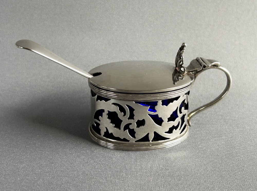 A pretty Edwardian silver mustard pot & spoon View II