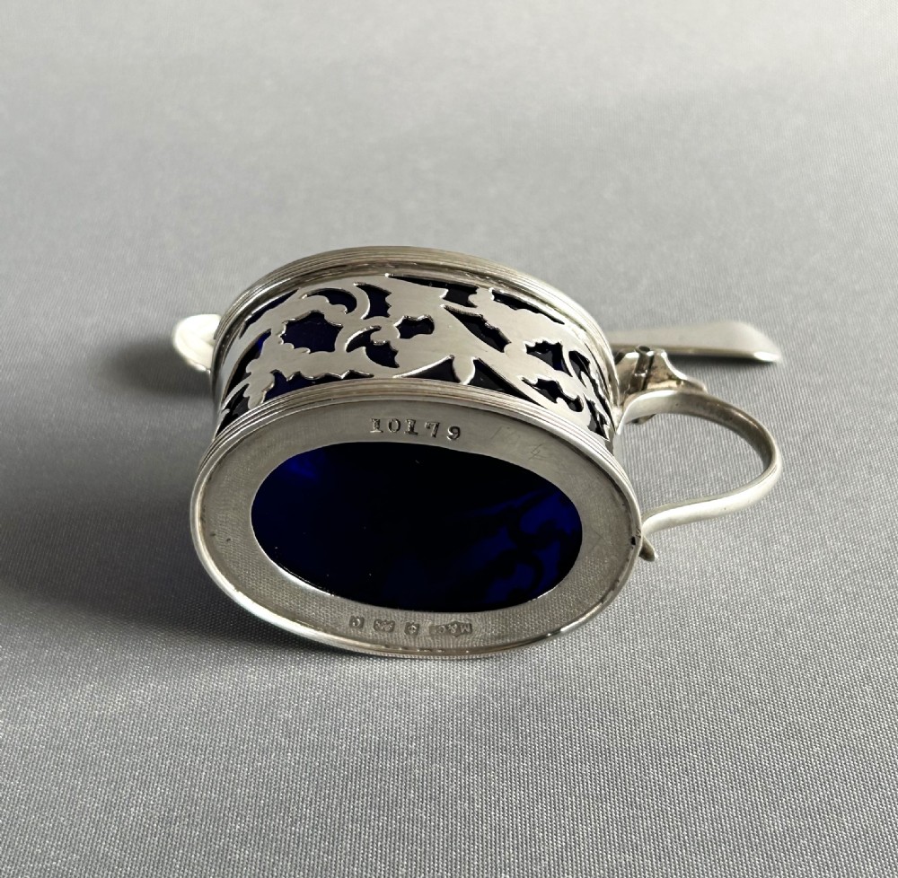 A pretty Edwardian silver mustard pot & spoon View VI