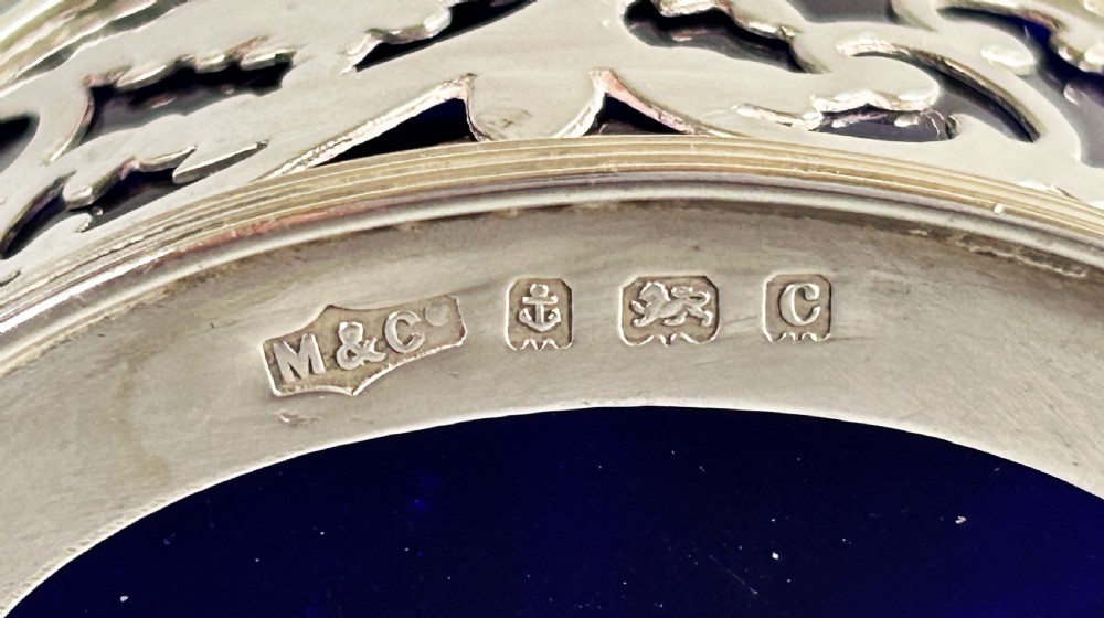 A pretty Edwardian silver mustard pot & spoon View VII