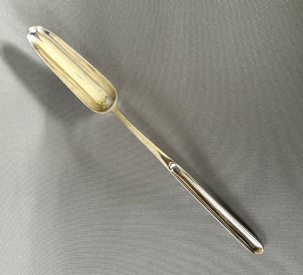 A late 18th Century silver marrow scoop