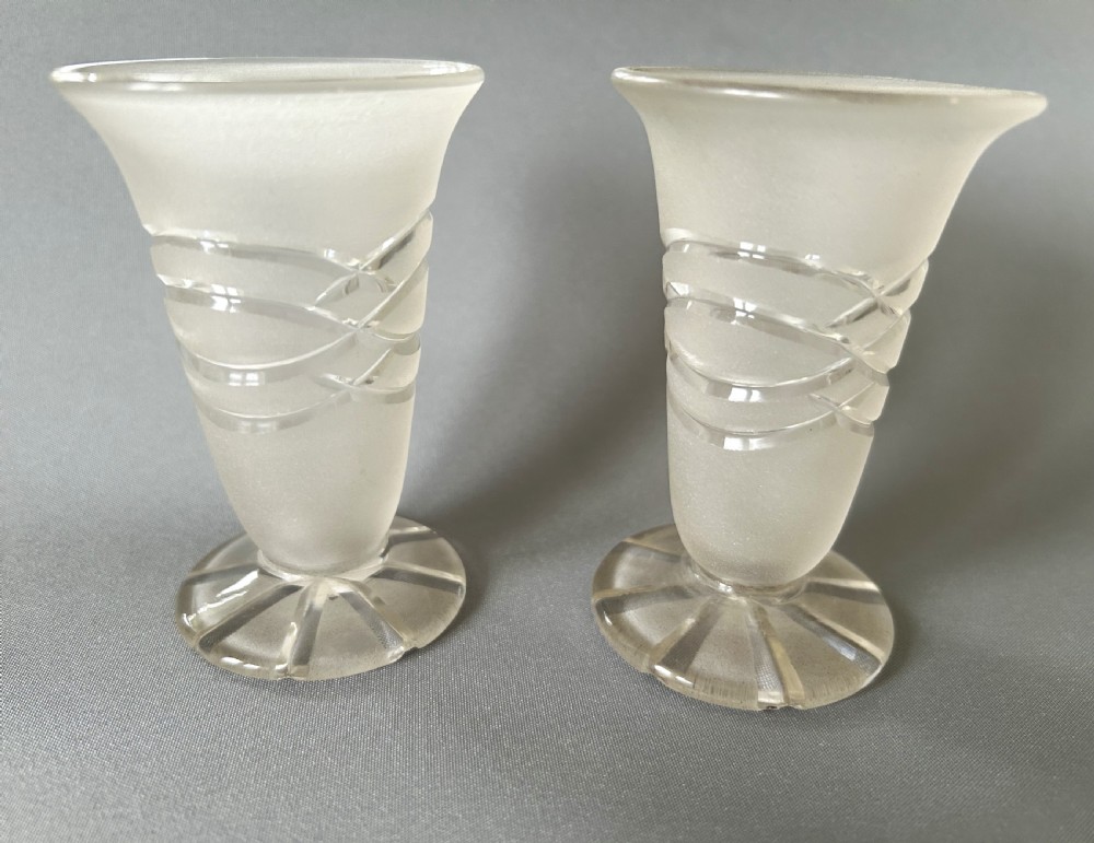 A rare pair of Victorian frosted jelly glasses View III