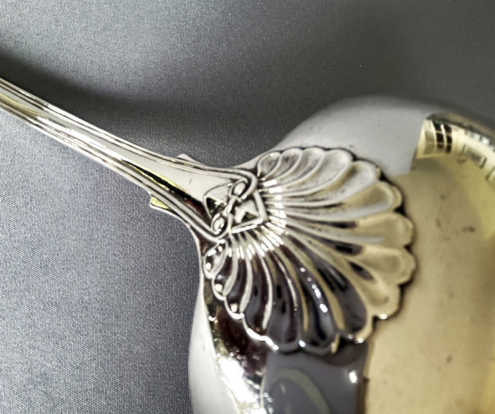A magnificent silver Fiddle, Thread & Shell soup ladle View V