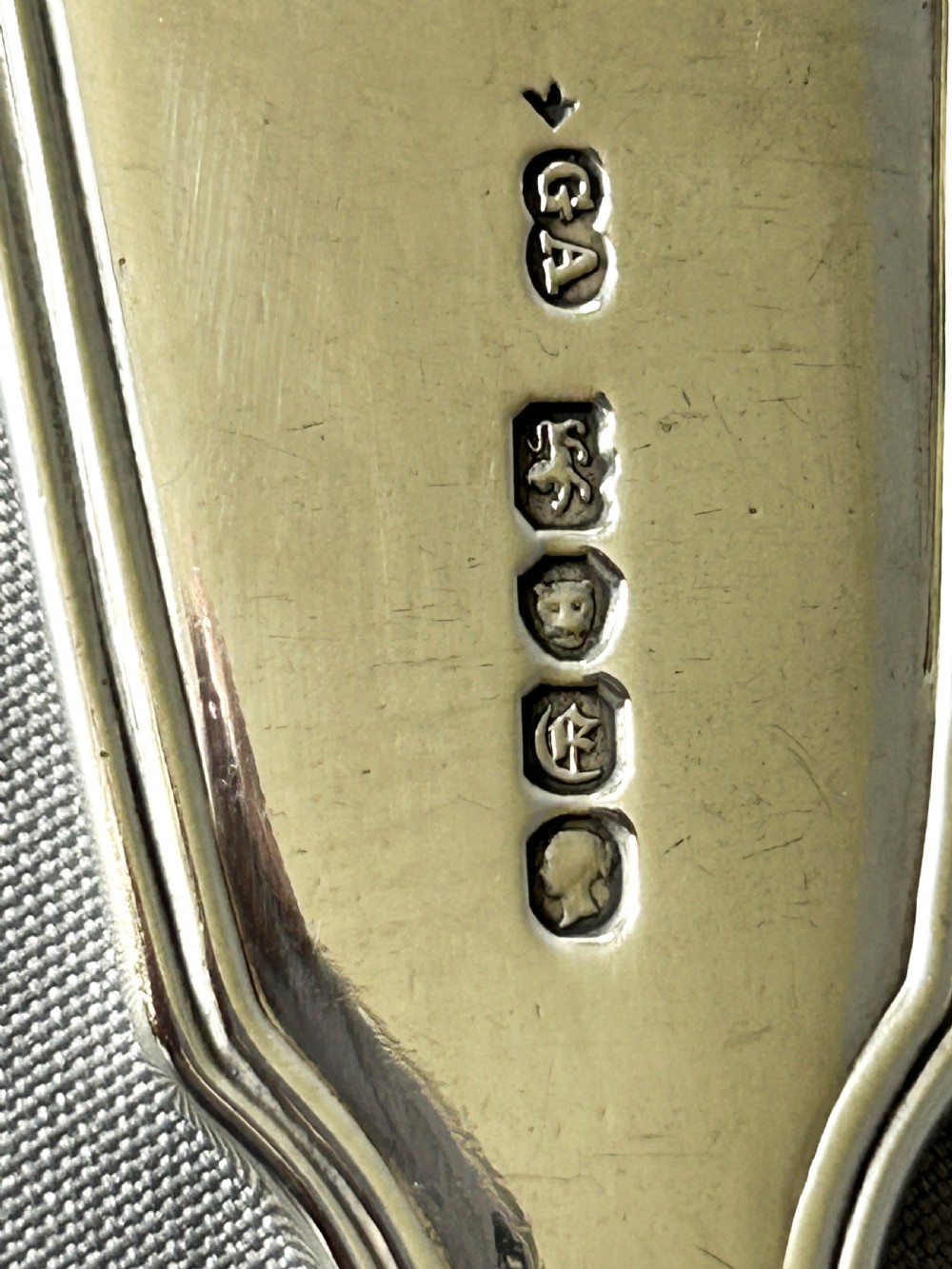 A magnificent silver Fiddle, Thread & Shell soup ladle View VII