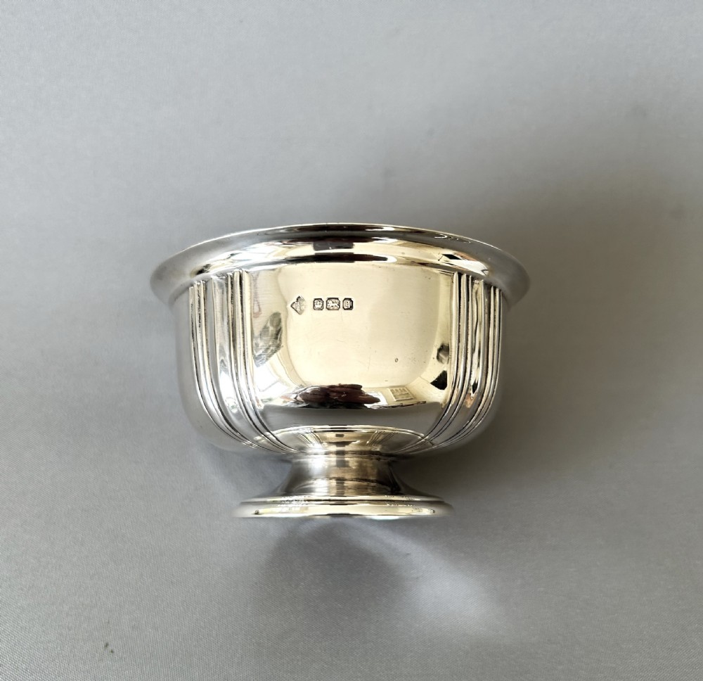 A stylish Edwardian silver bowl View VII
