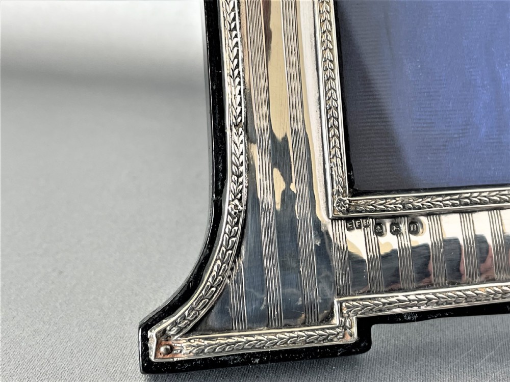 A handsome Art Deco silver photo frame View IV