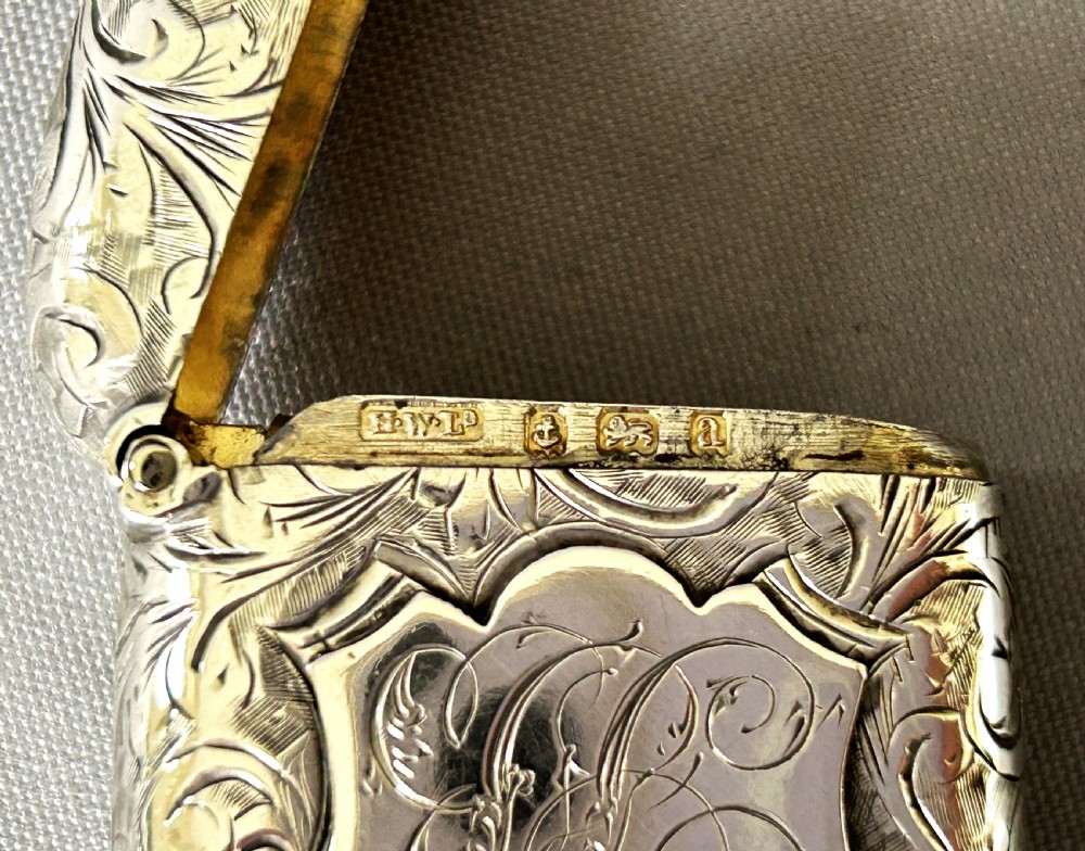 A collectible Victorian silver sovereign case/vesta combo View VIII