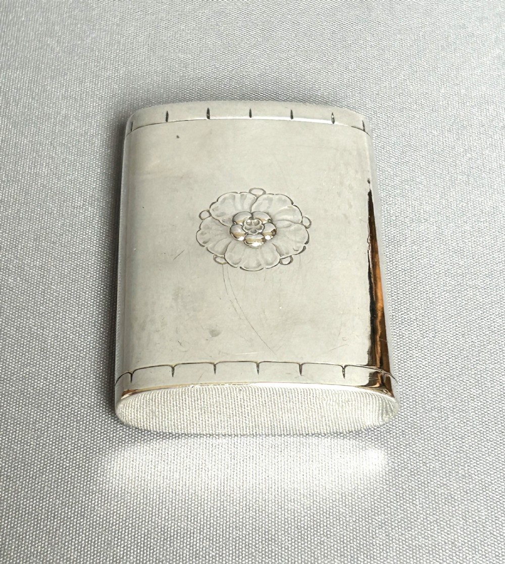 A fabulous Arts & Crafts Georg Jensen sliding vesta View IV