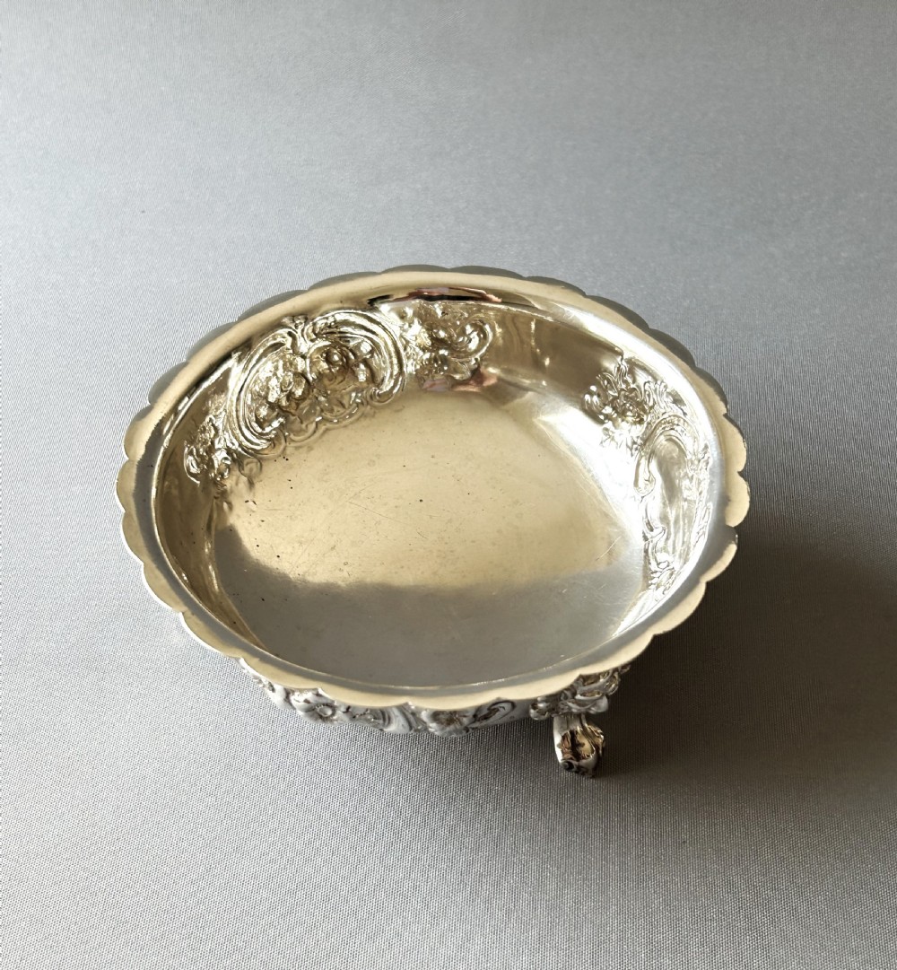 A gorgeous Victorian repousse silver bowl View IV