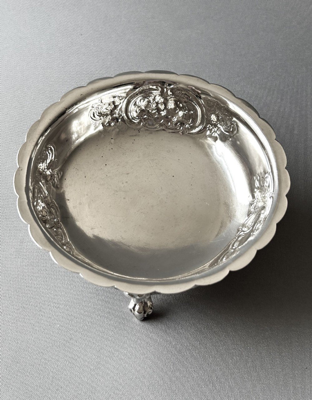 A gorgeous Victorian repousse silver bowl View VII