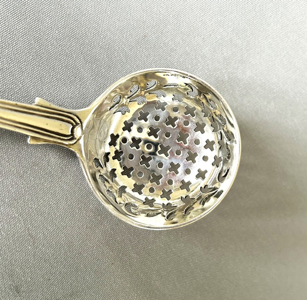 A superb Georgian silver Fiddle & Thread sifter spoon View II