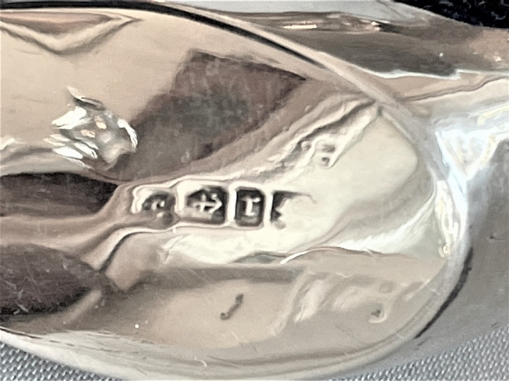 A rare Victorian silver 'hoof' pin cushion View VI